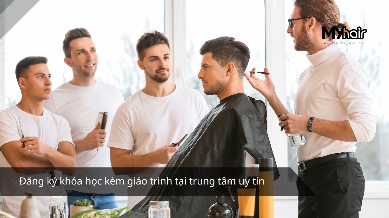 Đăng ký khóa học kèm giáo trình tại trung tâm uy tín