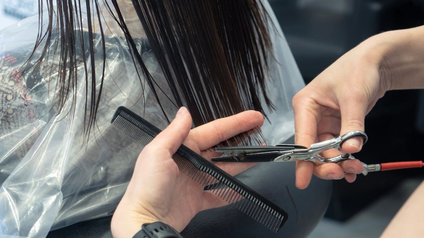 Học nghề tóc miễn phí có tốn thời gian của bạn – Học viện tóc MyHair - Địa chỉ đào tạo nghề tóc uy tín và chất lượng