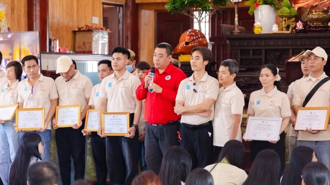 MyHair Việt Nam – Sự đồng hành của Chùa Diệu Pháp và Hội Chữ Thập Đỏ phường Bình Lợi Trung