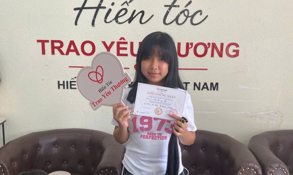 Tóc bạc có bị xem là tóc yếu hoặc hư tổn không?